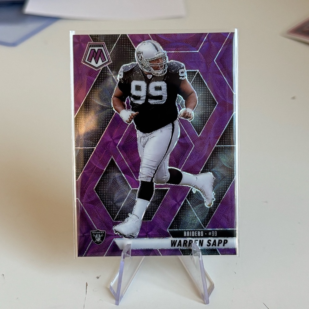 🔥 2025 Warren Sapp Panini Mosaic Purple Scope Prizm card. Raiders